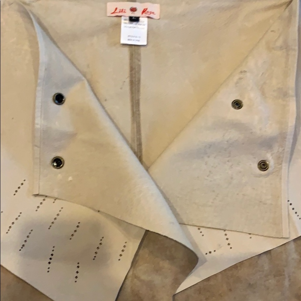 Lili Rose asymmetrical Suede skirt size large - Picture 4 of 8